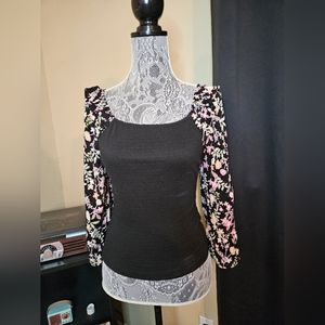 Long sleeve stretchy top